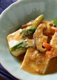 豆腐とたっぷり野菜の味噌煮