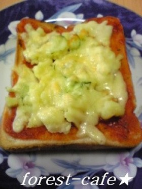 朝食に簡単ピザトースト