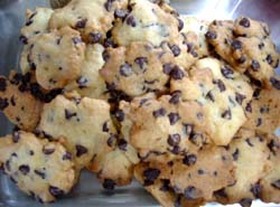 大人気のおやつ☆チョコチップクッキー