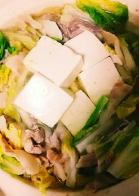 白菜と豚肉のミルフィーユ鍋♪(豆腐入り)