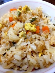 チキンラーメン炊き込みご飯の写真