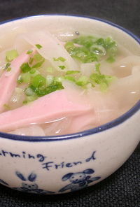 魚肉ソーセージ in 大根麺スープ