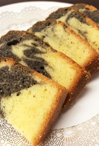 米粉の黒ごまマーブルパウンドケーキ　