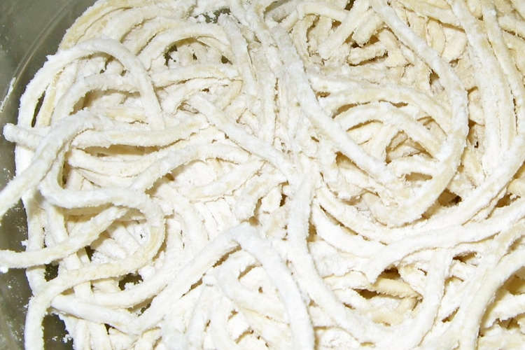 ヌードルメーカーdeうどん麺作り レシピ 作り方 By 3coco クックパッド 簡単おいしいみんなのレシピが352万品
