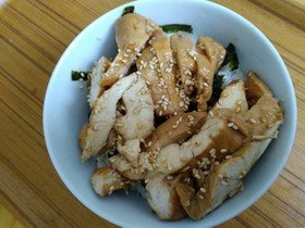 ウイスキーで煮る鶏むね肉