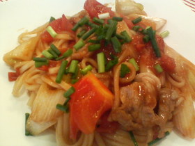 美味しい☆トマトと長ネギの焼きうどん