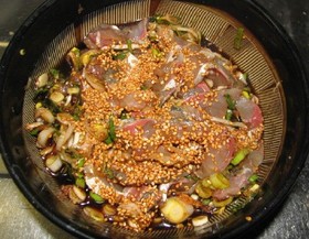 酒の肴にもあう『鯵のネギ漬け』