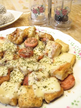 ソーセージとお豆腐のチーズ焼き
