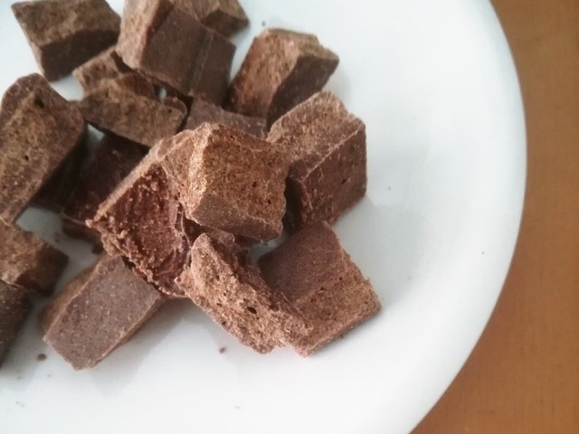 砂糖不使用 キャロブでビターチョコ少量版 レシピ 作り方 By リマちゃんr クックパッド