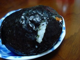 楽うま栄養満点おにぎり♪ひじきの煮物使用