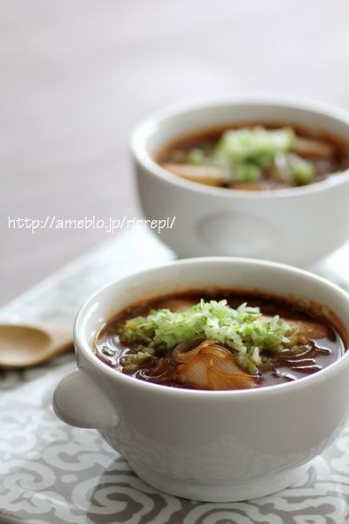 春雨入り葱のピリ辛ごま味噌スープの写真