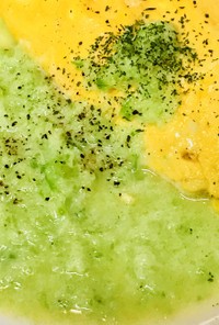 緑のブロッコリーソース☆プレーンオムレツ