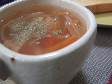 芯からあたたまるソーセージの生姜スープの写真