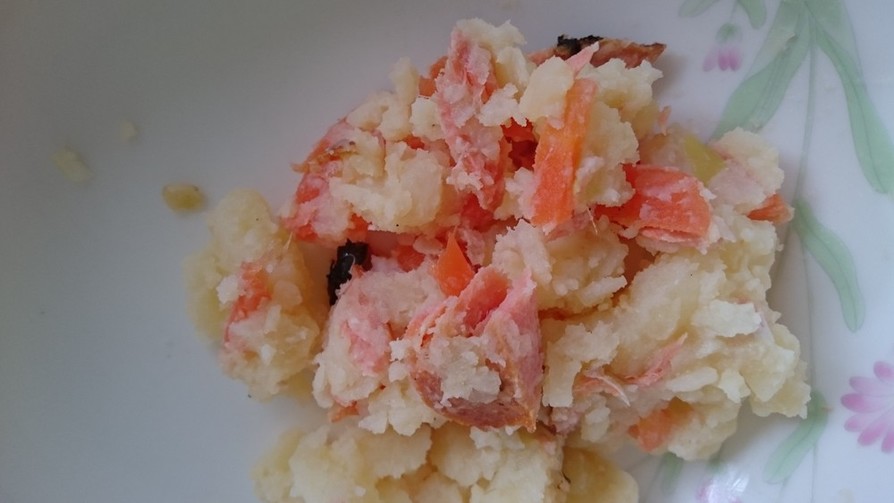 焼き鮭とネギの簡単ポテトサラダの画像