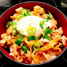 豚こまで簡単豚丼♩