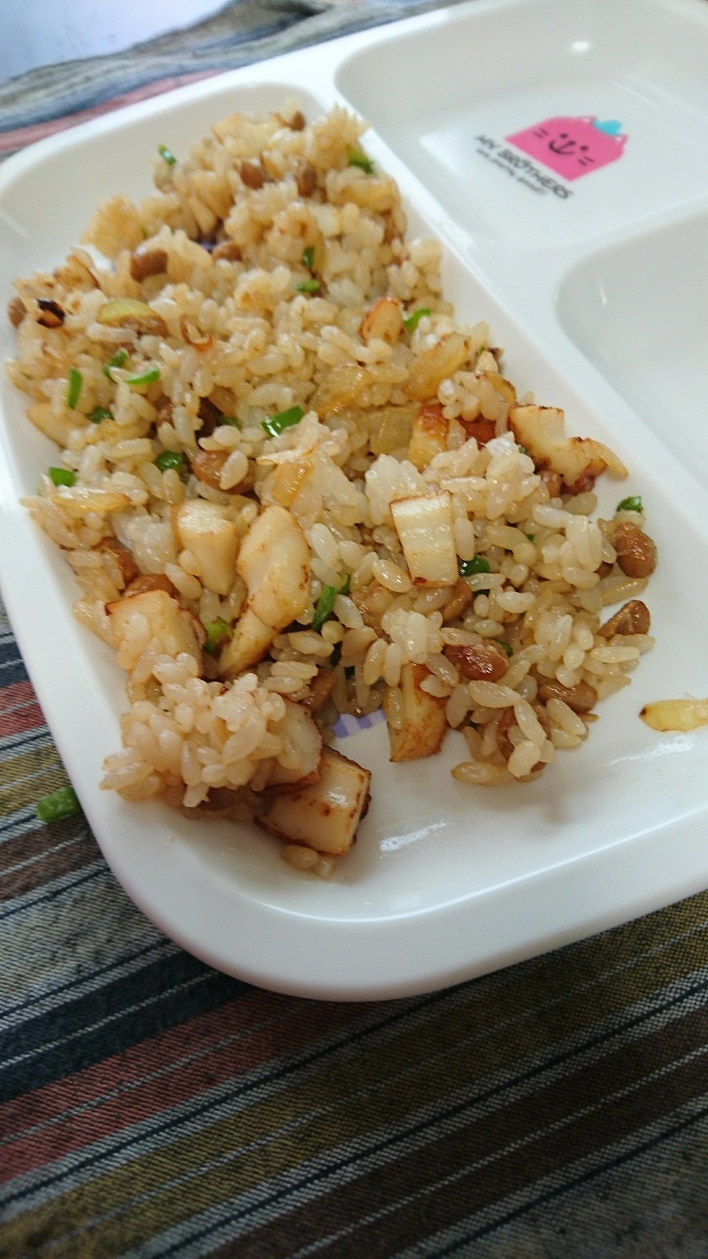 ずぼら母の離乳食後期 完了納豆チャーハン レシピ 作り方 By なき虫ぴーちゃんママ クックパッド