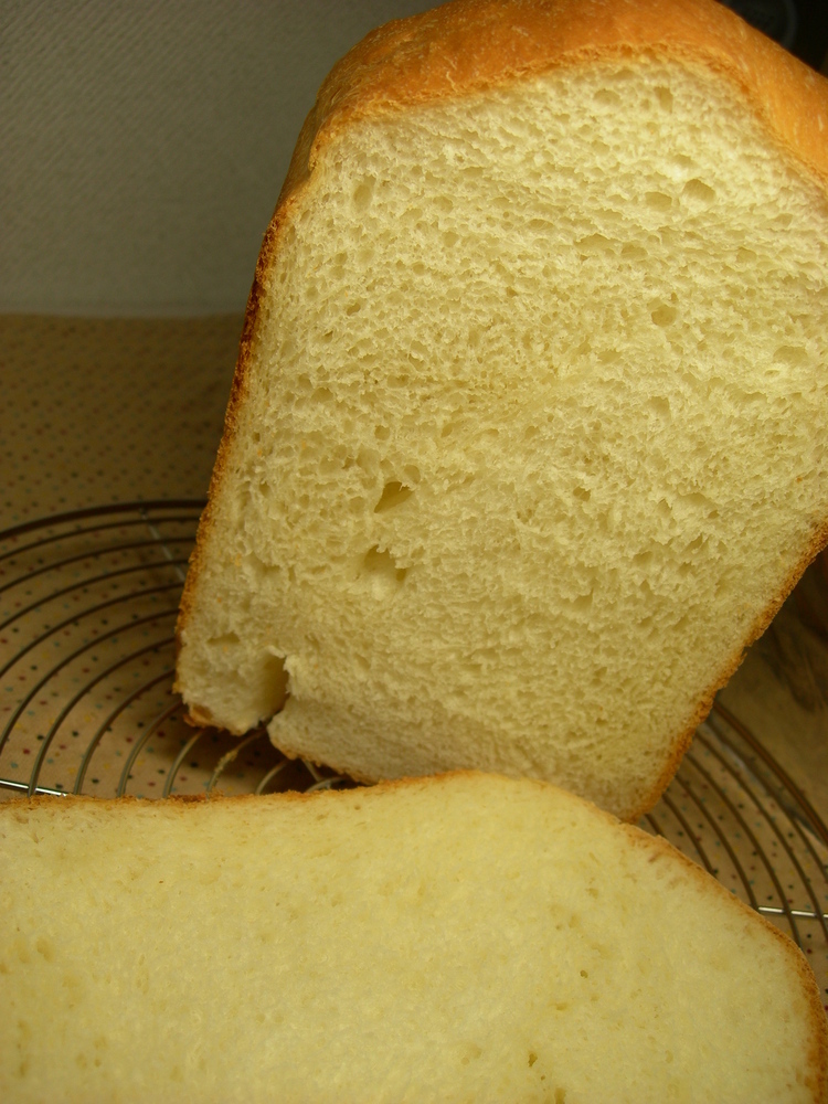 普通の食パンの画像