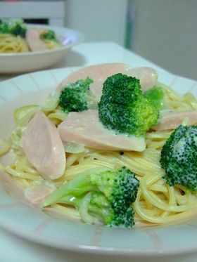 おさかなのソーセージでやさしいスパゲティ
