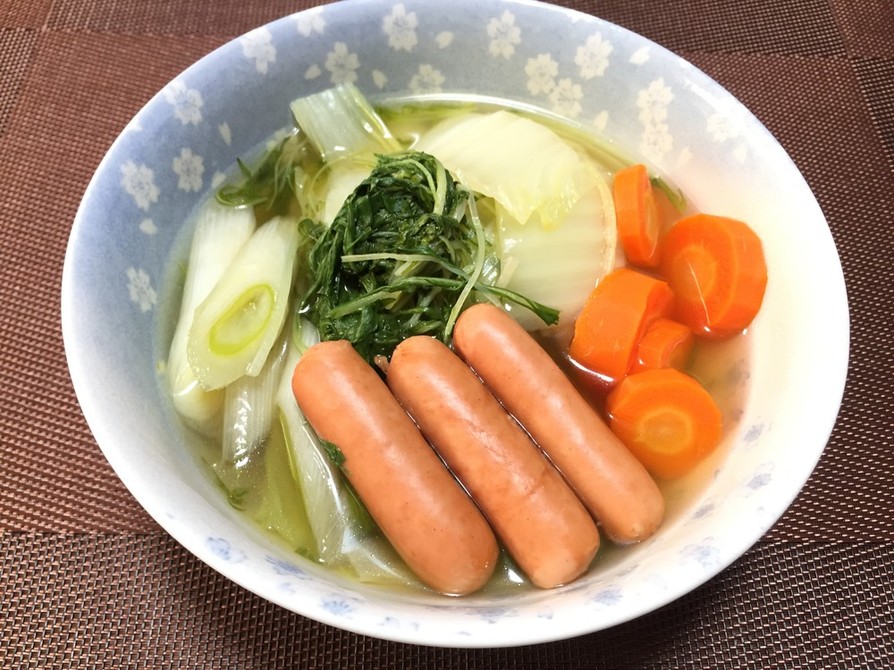 コンソメスープで彩り野菜!(^^)!の画像