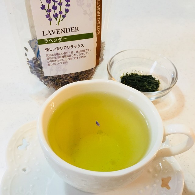 ストレス解消 リラックス ラベンダー緑茶 レシピ 作り方 By 魅惑星ジーン クックパッド 簡単おいしいみんなのレシピが349万品