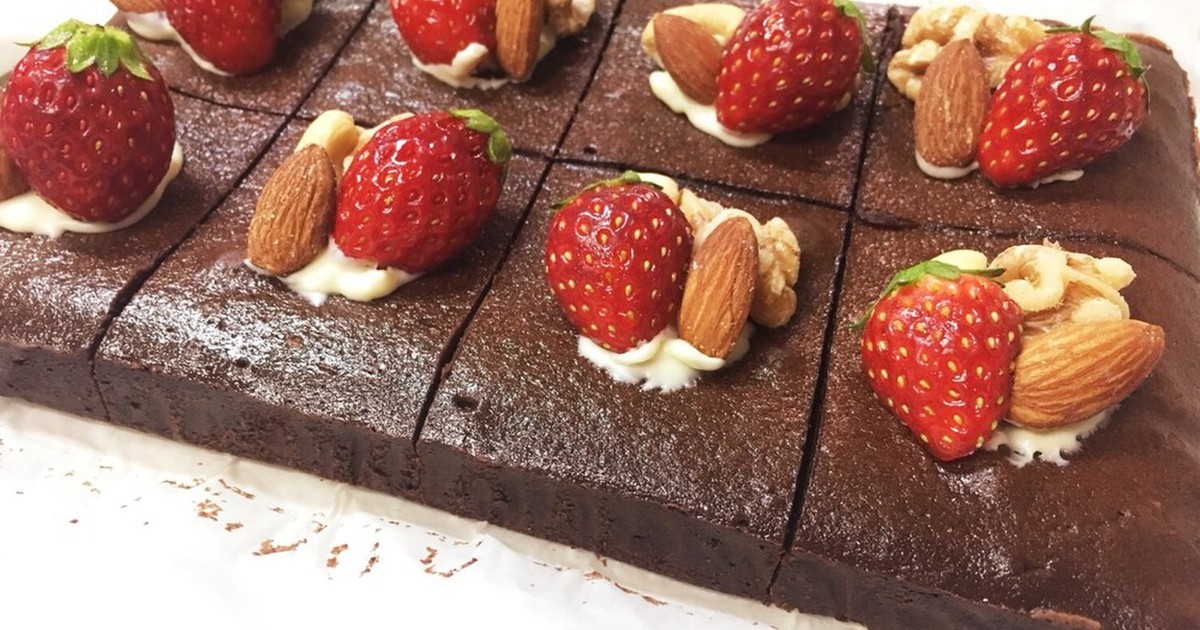 いちごとナッツの濃厚ブラウニー レシピ 作り方 By かりめろ クックパッド 簡単おいしいみんなのレシピが358万品