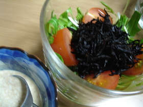ひじきと水菜のサラダ