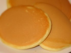 基本の簡単・ふっくらホットケーキ