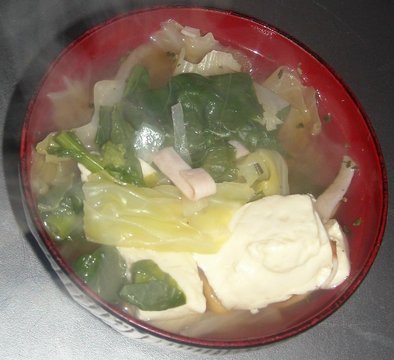 菜花＆キャベツ＆玉葱＆豆腐コンソメスープの写真