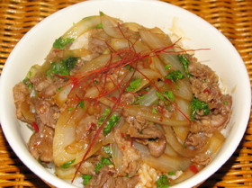 10分で出来る『豚のピリ辛丼』