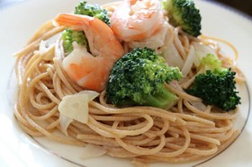 ブロッコリーと海老のクリームスパゲッティ