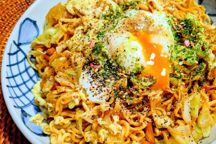 ペヤングソース焼きそばアレンジ 温泉卵編 レシピ 作り方 By 春菜食堂y クックパッド 簡単おいしいみんなのレシピが364万品