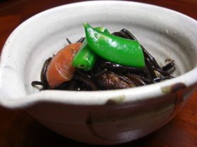 ヒジキたっぷり煮物で体が喜ぶ