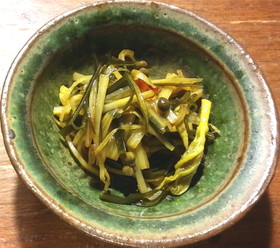 うどの皮と出し昆布の薄味きんぴら