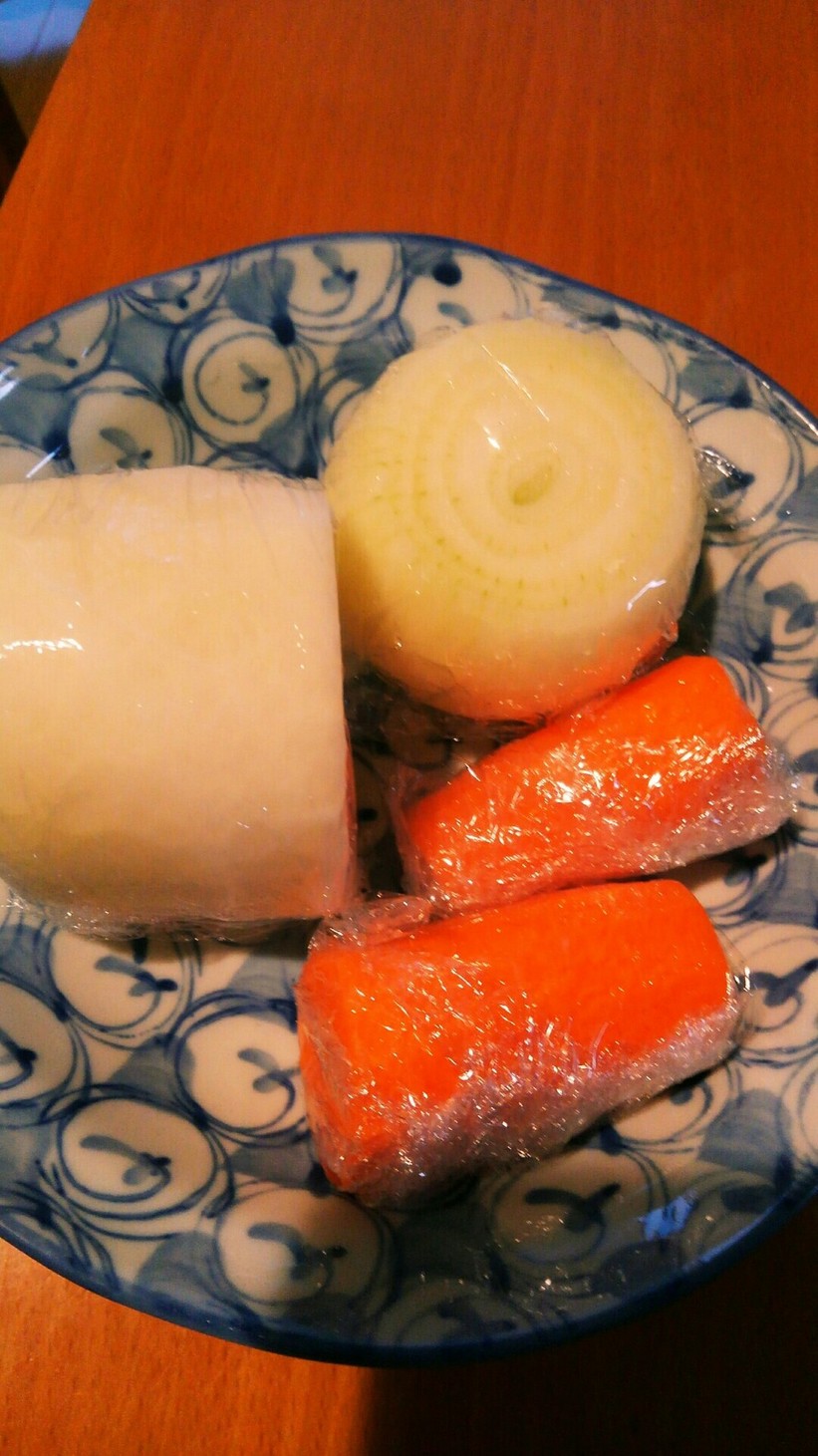 レンジで簡単離乳食(中期～)♡蒸し野菜﻿の画像