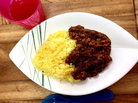 ターメリックライスに合うキーマカレー