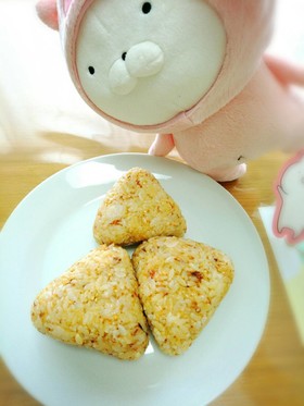 ちょいピリッ。七味おかかおにぎり