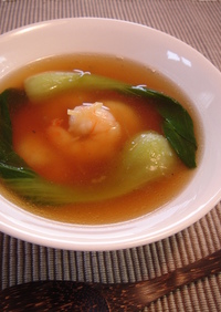 チンゲン菜とエビの中華スープ
