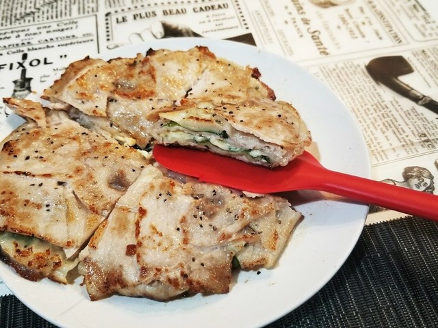 餃子の皮入豚薄切り重ね焼き レシピ 作り方 By ここ左衛門 クックパッド 簡単おいしいみんなのレシピが349万品