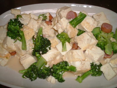 豆腐とブロッコリーのシンプル炒めの写真