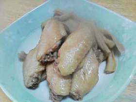 コラーゲンたっぷり♪手羽と切干の煮物