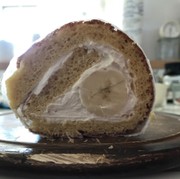 ホットケーキミックスで簡単ロールケーキの写真