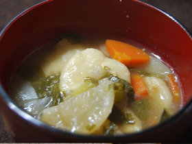 野菜たっぷり団子汁