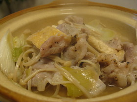 豚肉好き必見!!旨みぎっしり豚鍋