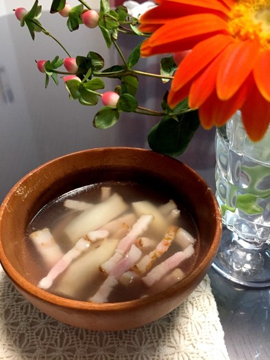 エリンギとベーコンの春香るスープ♪の写真