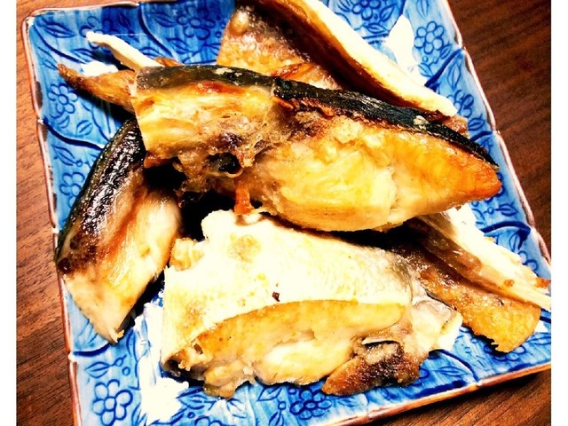 生臭くなくて ジューシー 鰤のアラ塩焼き レシピ 作り方 By Hana Y クックパッド 簡単おいしいみんなのレシピが378万品 生臭くなくて ジューシー 鰤のアラ塩焼き レシピ 作り方 By Hana Y クックパッド 簡単おいしいみんなのレシピが378万品
