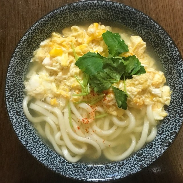 関西風 お出汁も飲める 卵とじうどん レシピ 作り方 By Lifa Moon クックパッド 簡単おいしいみんなのレシピが366万品