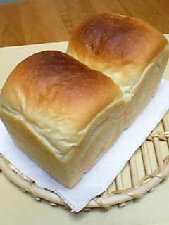 うちの定番パネトーネマザーのミルク食パンの画像