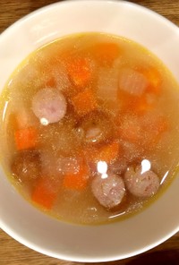 玉ねぎにんじんウインナーのスープ