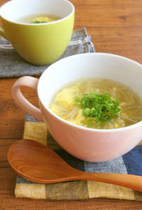 ほっこり簡単☆もやしと卵の生姜スープ