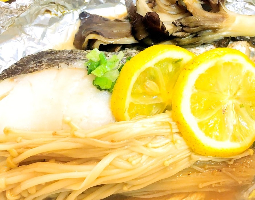 塩酒粕で旨♪白身魚とキノコのホイル焼きの画像